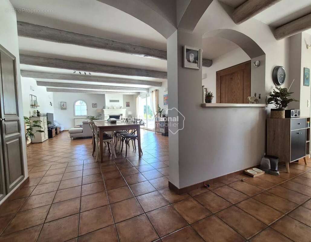 Maison à LORIOL-DU-COMTAT