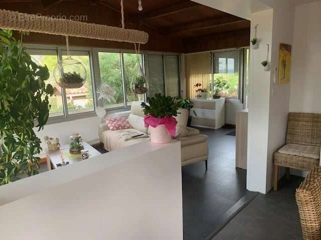 Chalet 4 pièces et studio à Bormes-les-Mimosas - photo 2