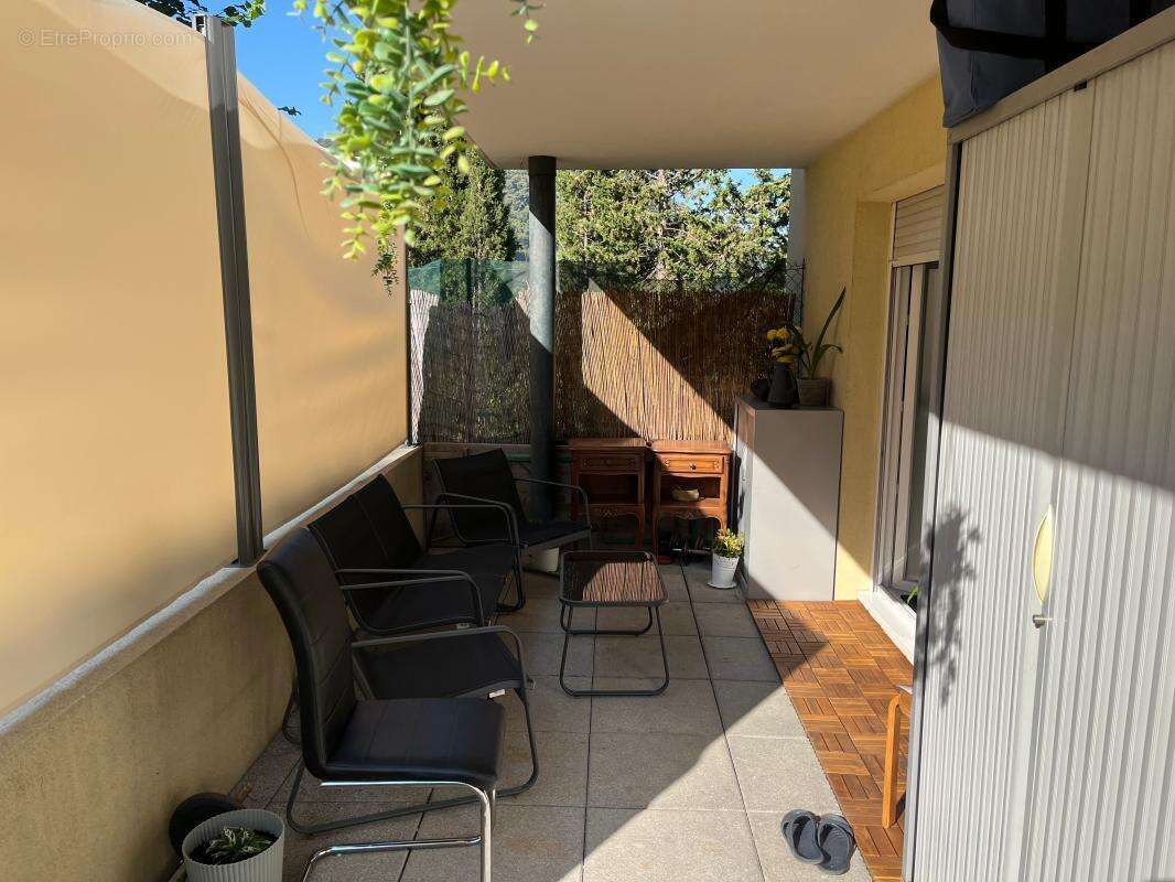 Appartement À Vendre F4 80 m² Terrasse Jardin Garage - photo 3