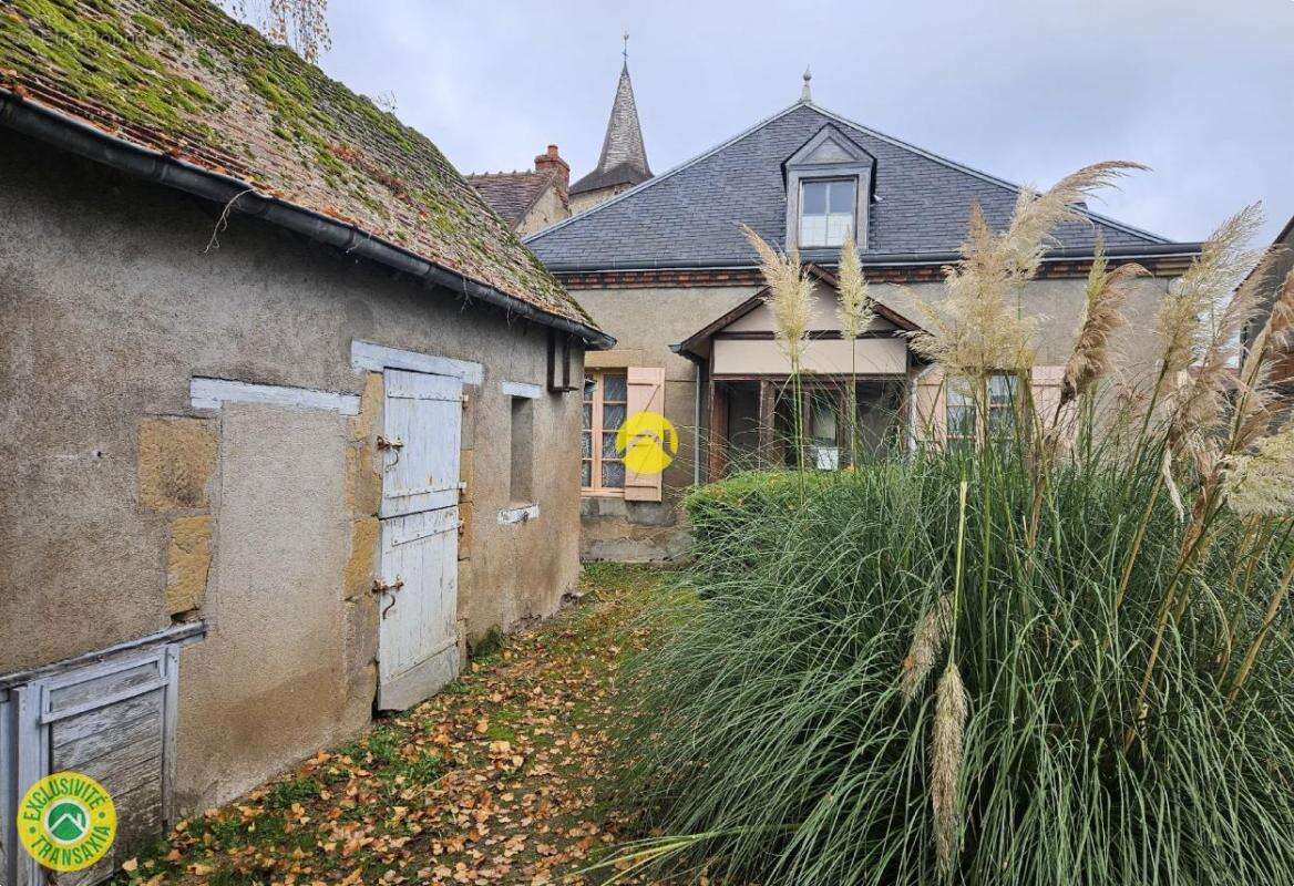 Maison à BIZENEUILLE