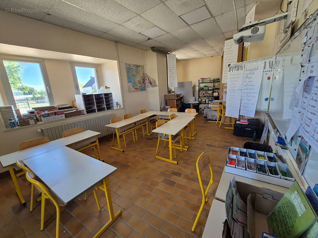 Immeuble tertiaire Josselin 750 m2 - photo 3