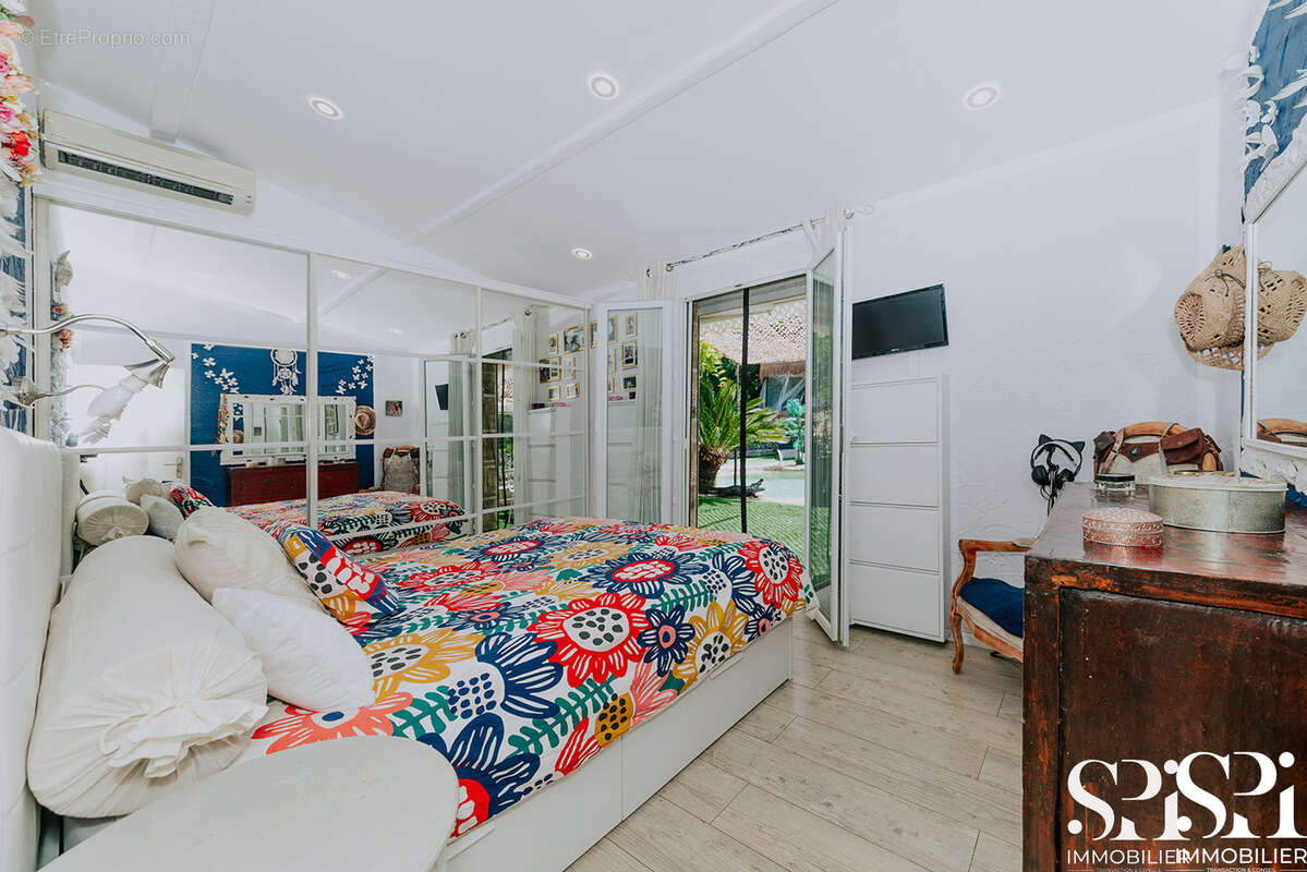 Maison avec piscine à vendre à Sainte-Anastasie-sur-Issole   Havre de paix sans vis-à-vi - photo 11