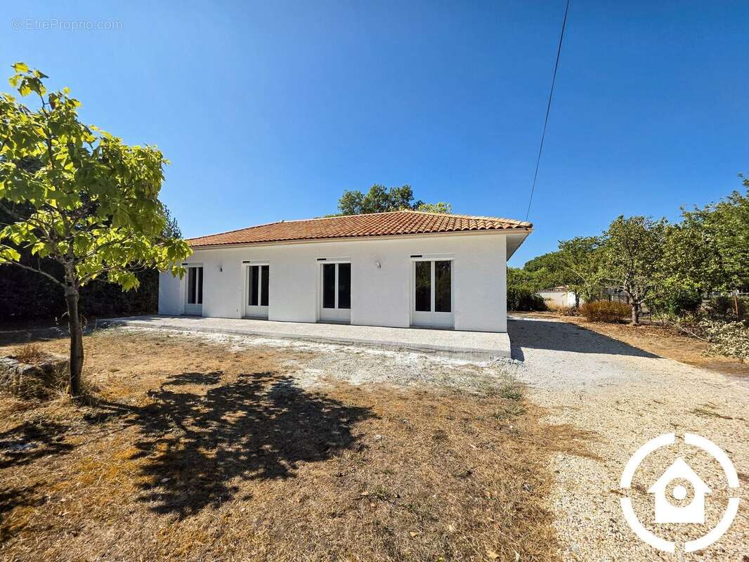 Maison 84 m² à Gensac-La-Pallue  - photo 4