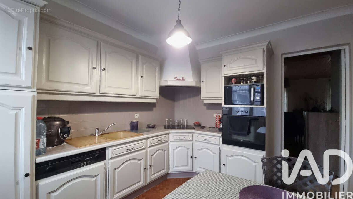 Photo 5 - Maison à VILLENEUVE-LE-ROI