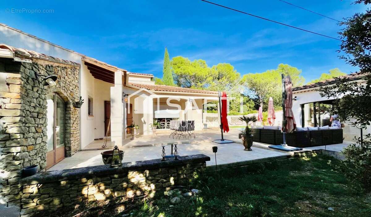 Photo 3 - Maison à PERNES-LES-FONTAINES