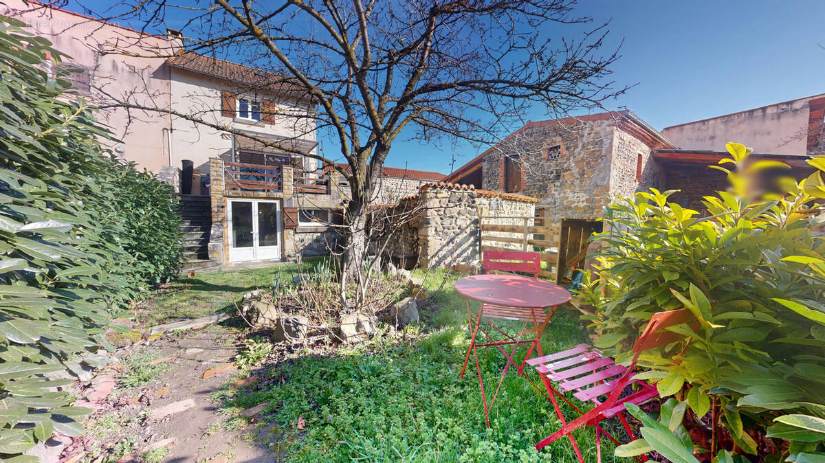 Maison à ORBEIL