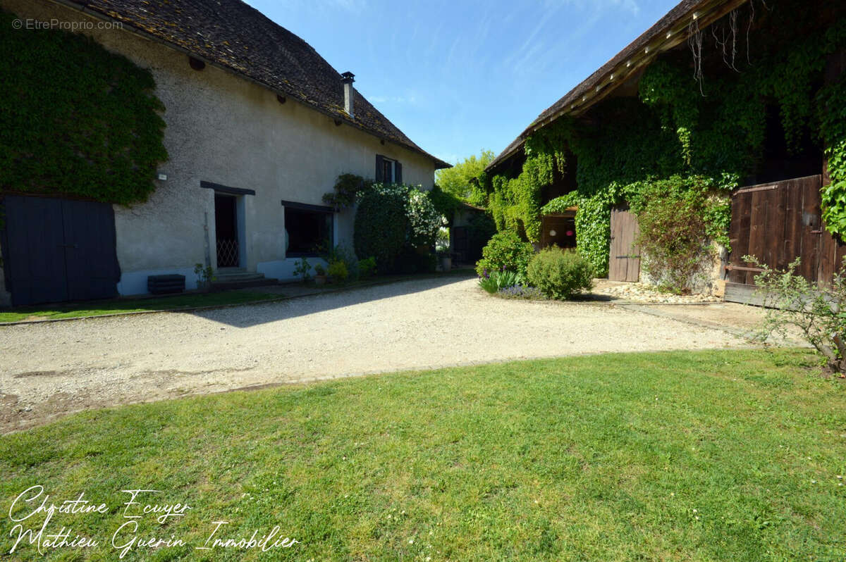 Maison à LE PONT-DE-BEAUVOISIN