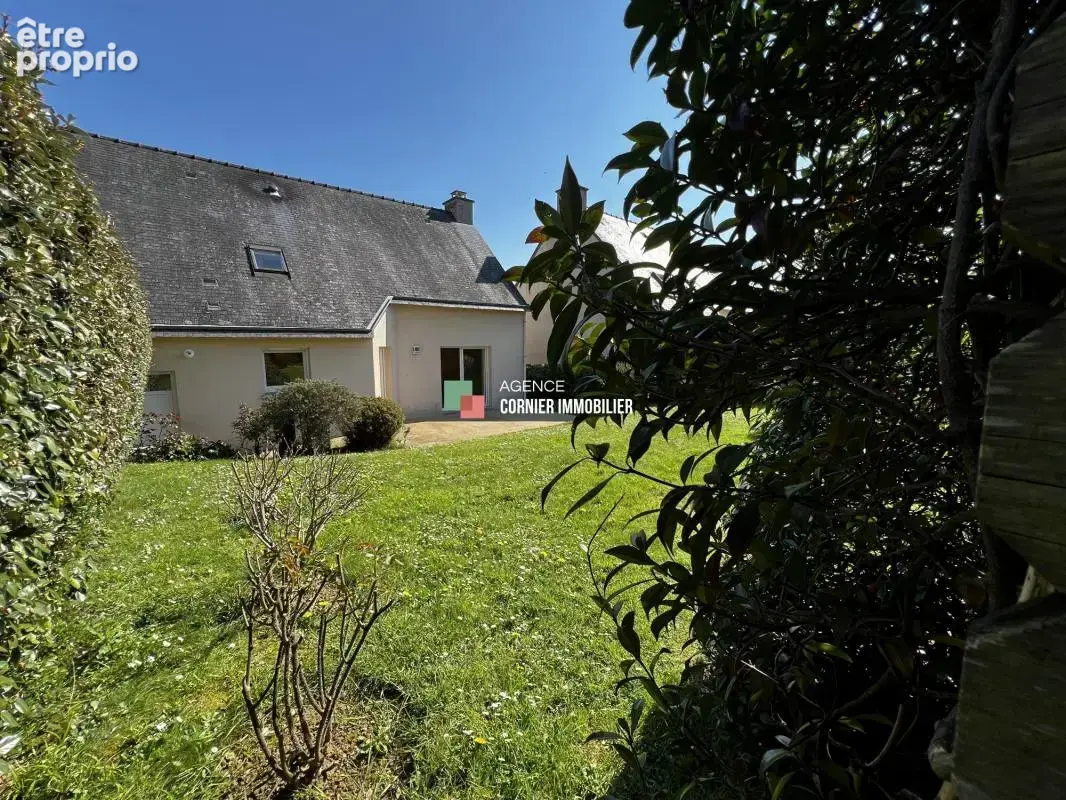ACIGNE - Maison 6 pièces de 121 m² - photo 3