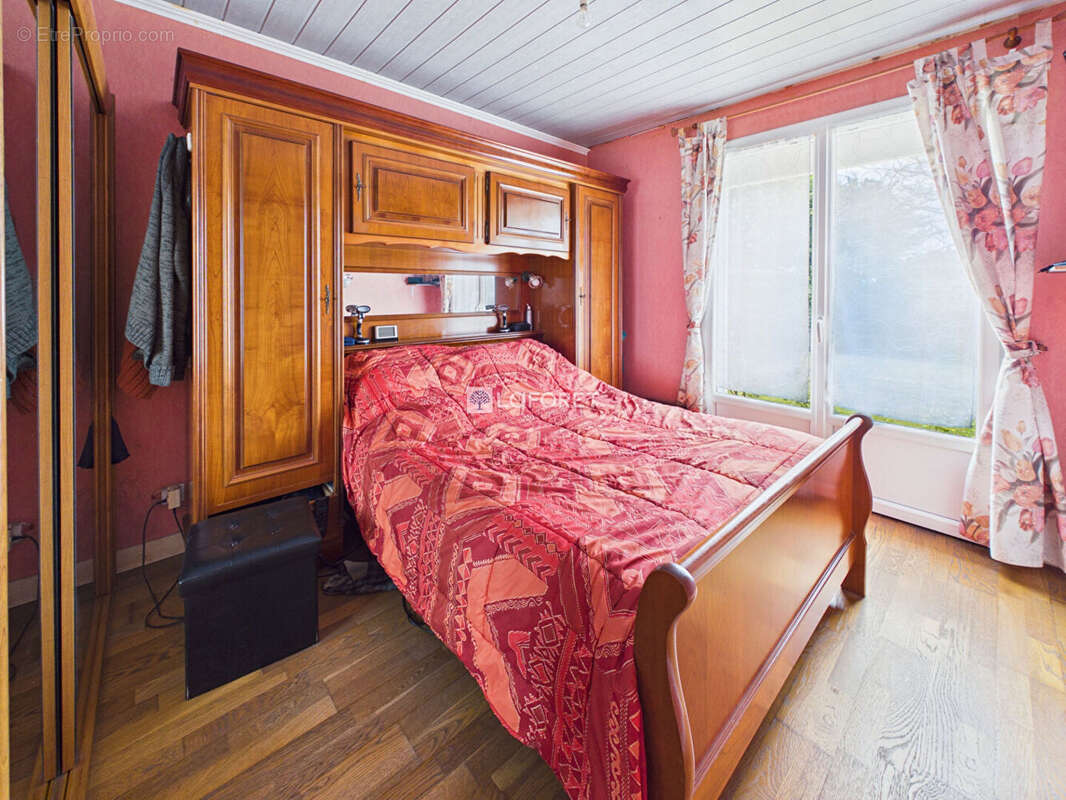 Maison à ELLIANT