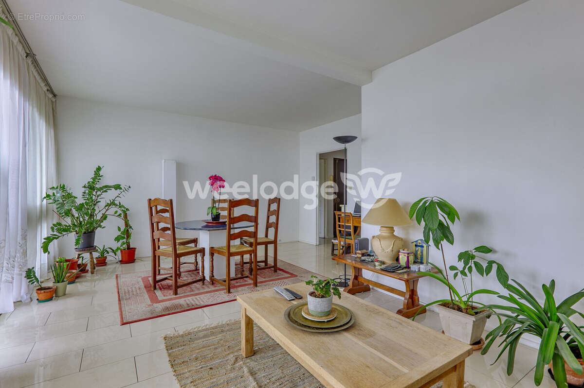 Appartement à LA CELLE-SAINT-CLOUD