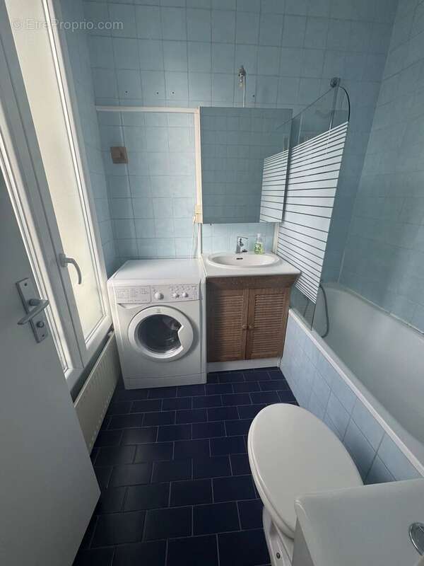 Appartement à PARIS-19E