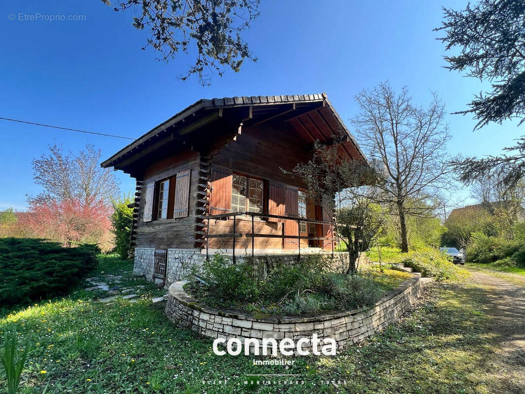 Maison à MONTRICHARD