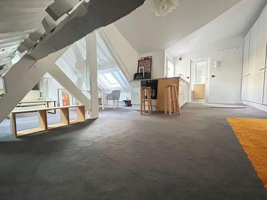 Appartement à PARIS-7E