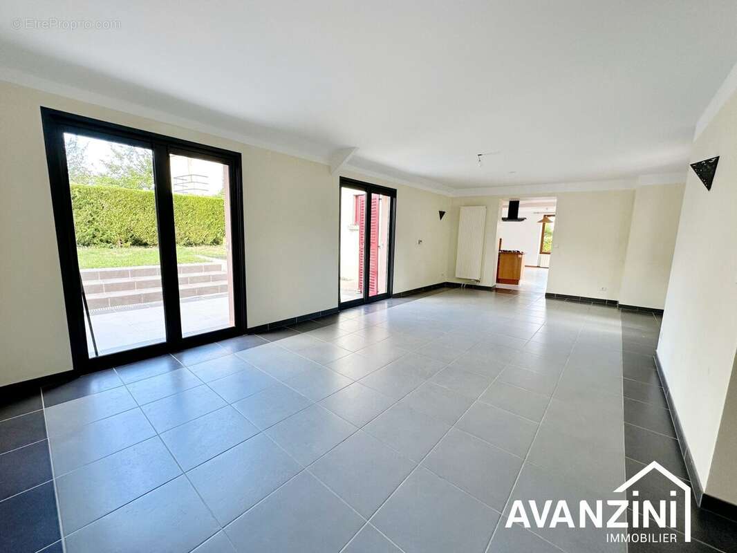 Maison 185 m² à Villiers-Sur-Morin  - photo 5