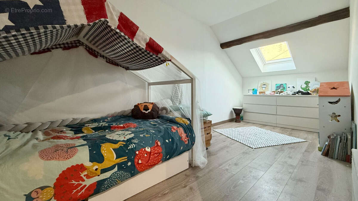 Appartement à CORBEIL-ESSONNES