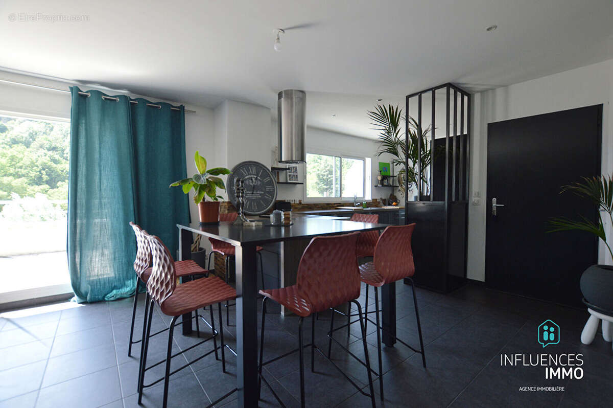 Appt T3 + garage (26000) - photo 7