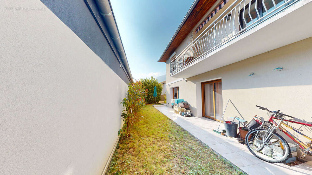 Appartement à MEYLAN