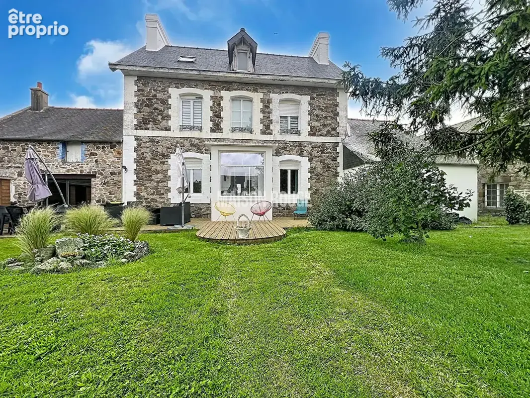 Maison à LE VIVIER-SUR-MER