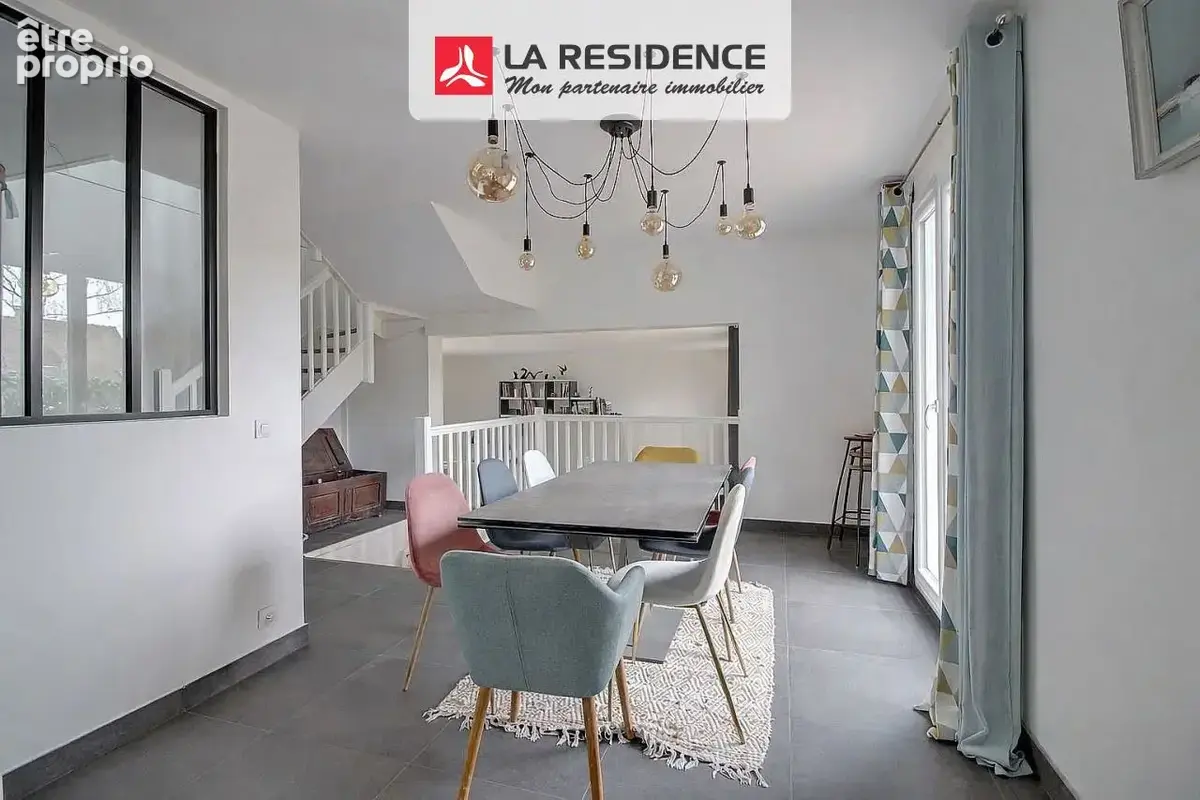 Maison 8 pièces 220 m² à vendre à Chambourcy (78240) - photo 3