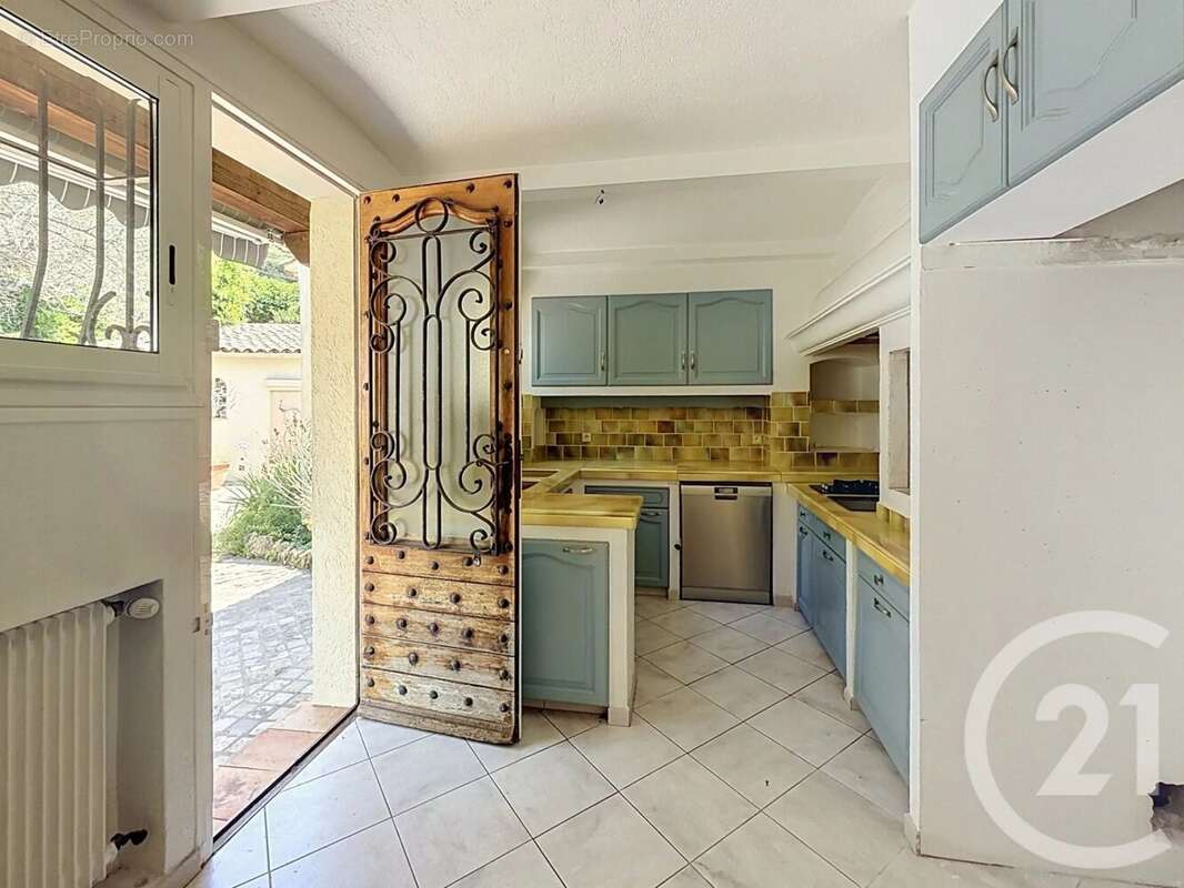 Maison 161 m² à Mougins  - photo 10