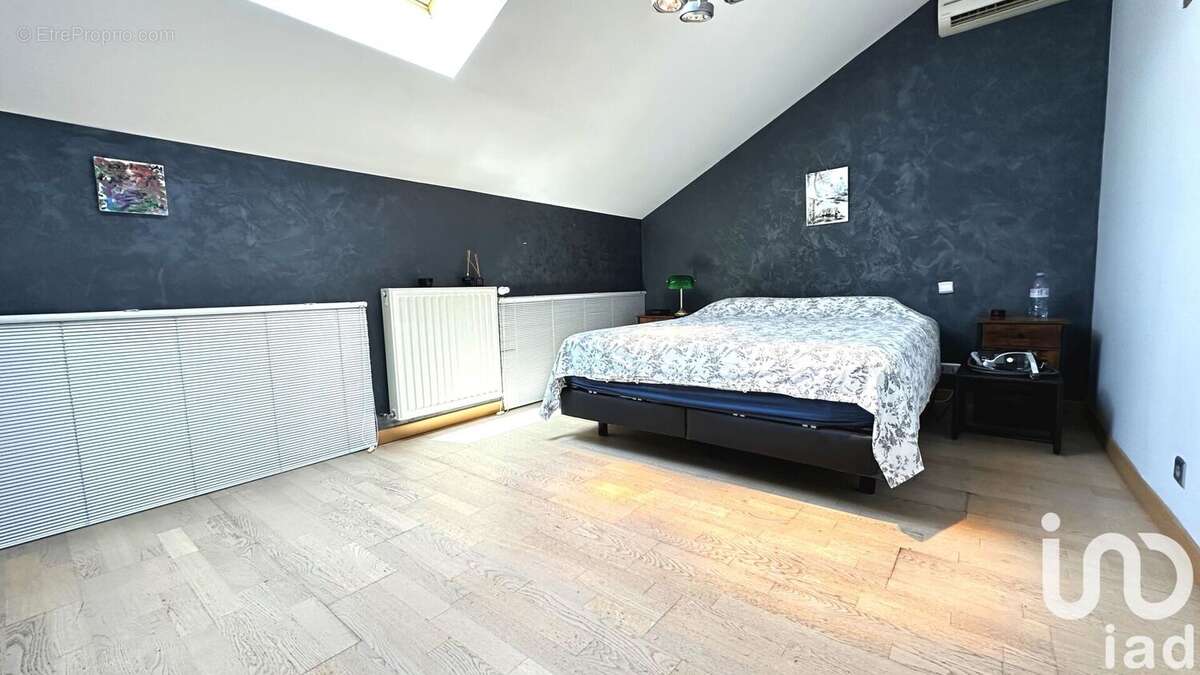 Photo 9 - Commerce à LORETTE