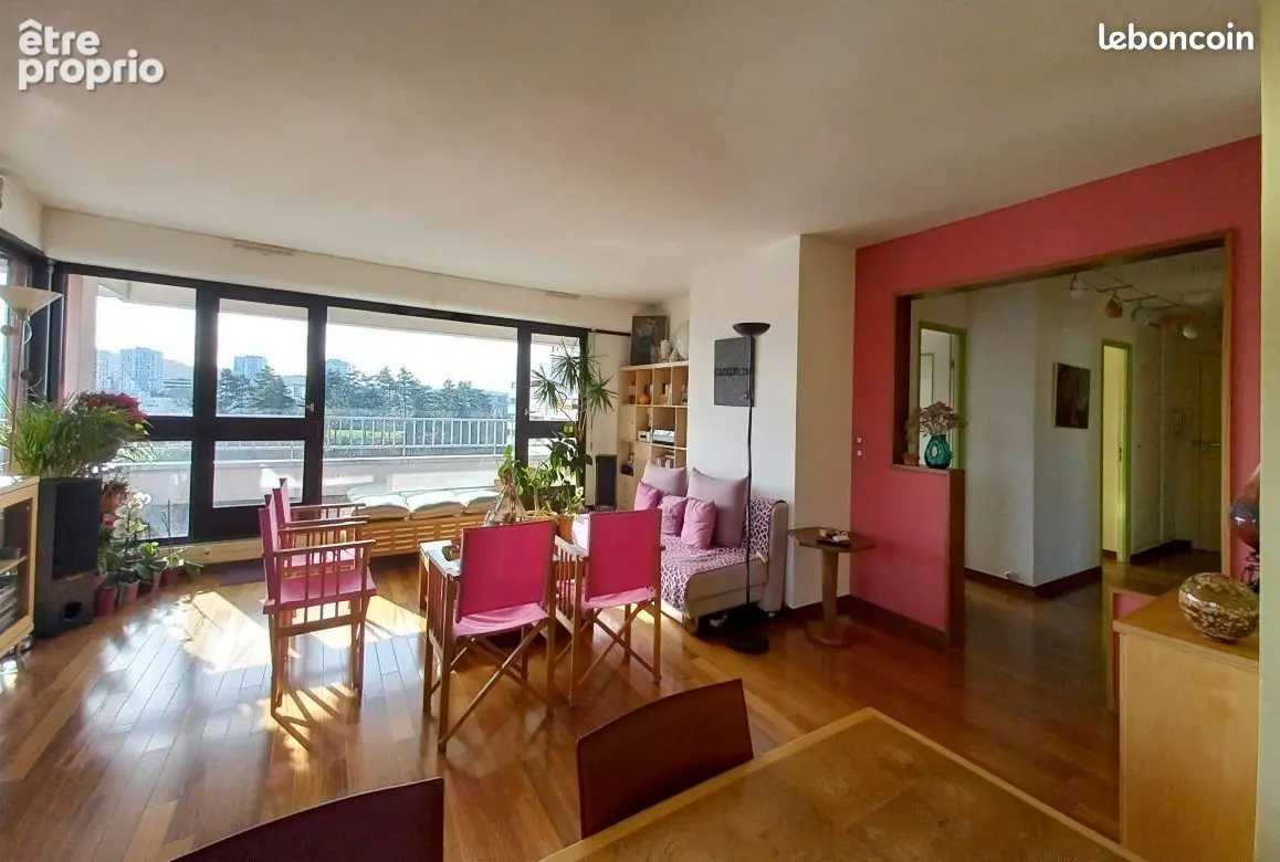 Appartement à NANTERRE