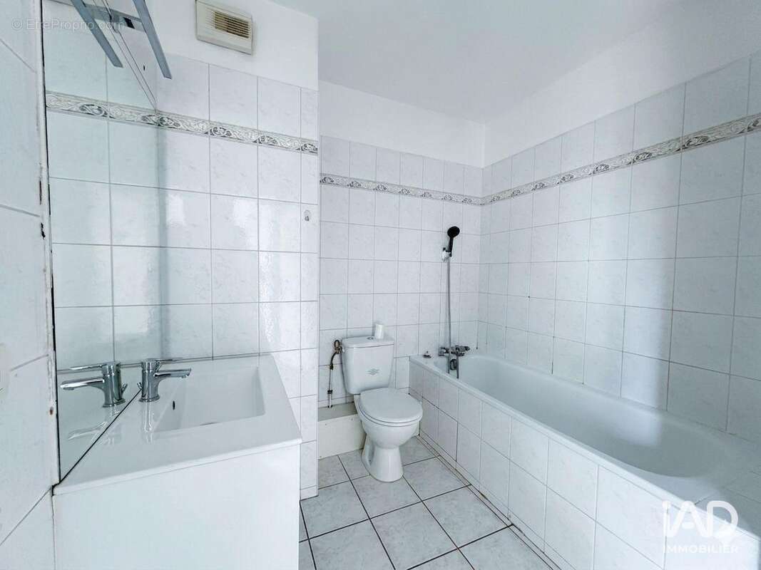 Photo 7 - Appartement à LIEUSAINT