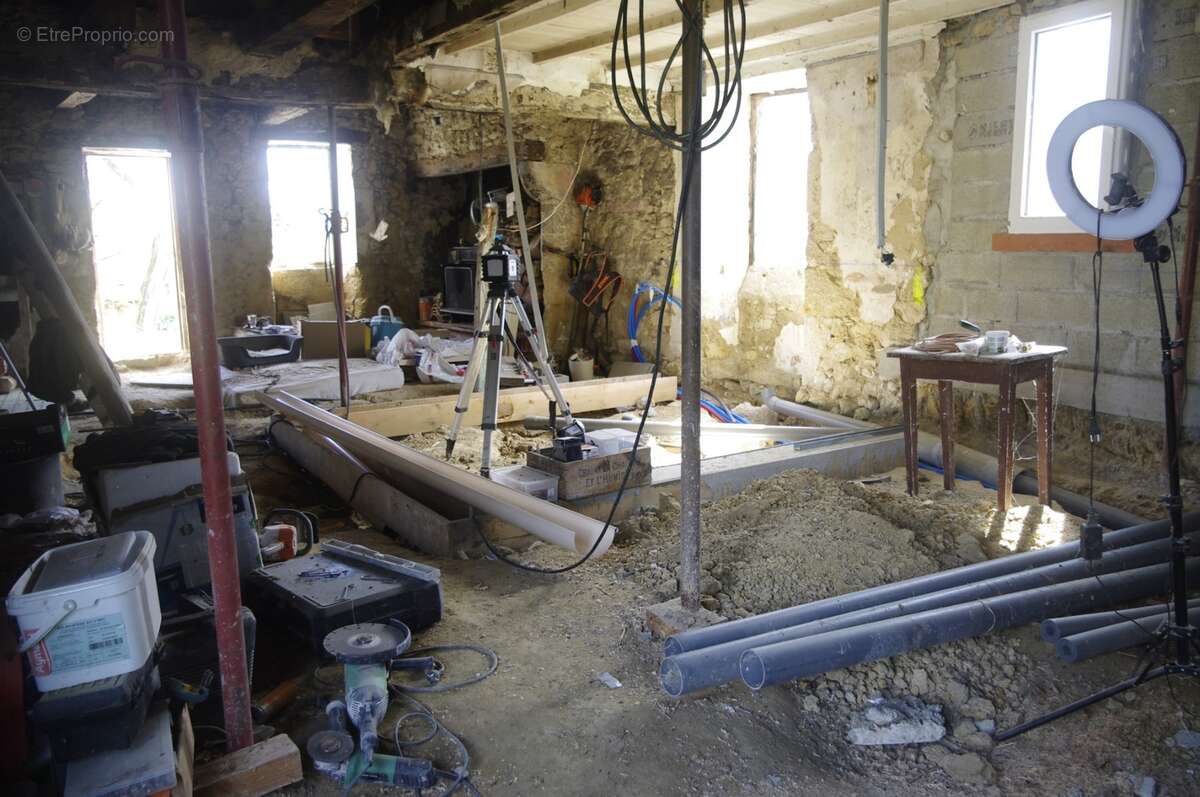 A vendre Maison en pierre  5 pièces SAINT JEAN POUTGE (32) sur terrain de 2ha - photo 5