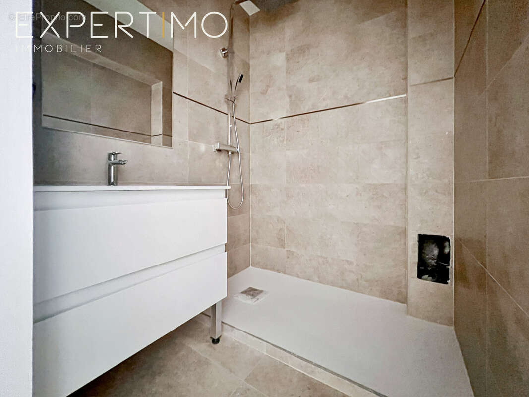 Palavas appartement 3 pieces avec terrain de 200m2 en centre ville - photo 10