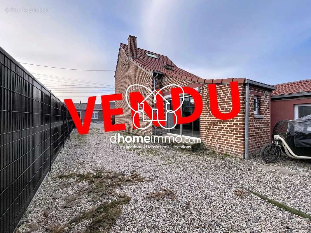 Maison à RAIMBEAUCOURT