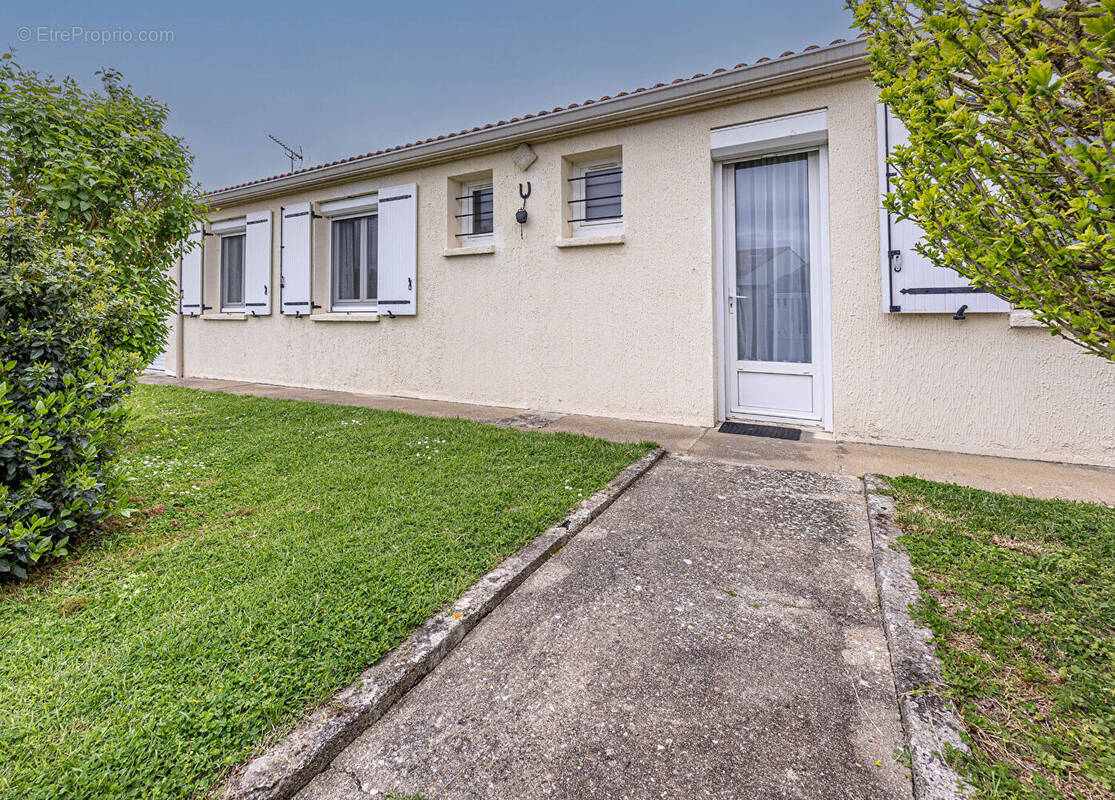 Maison à AIGREFEUILLE-D'AUNIS