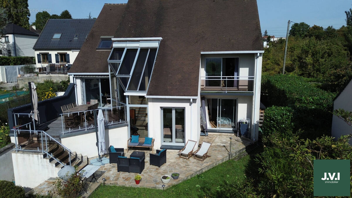 Maison à DEUIL-LA-BARRE