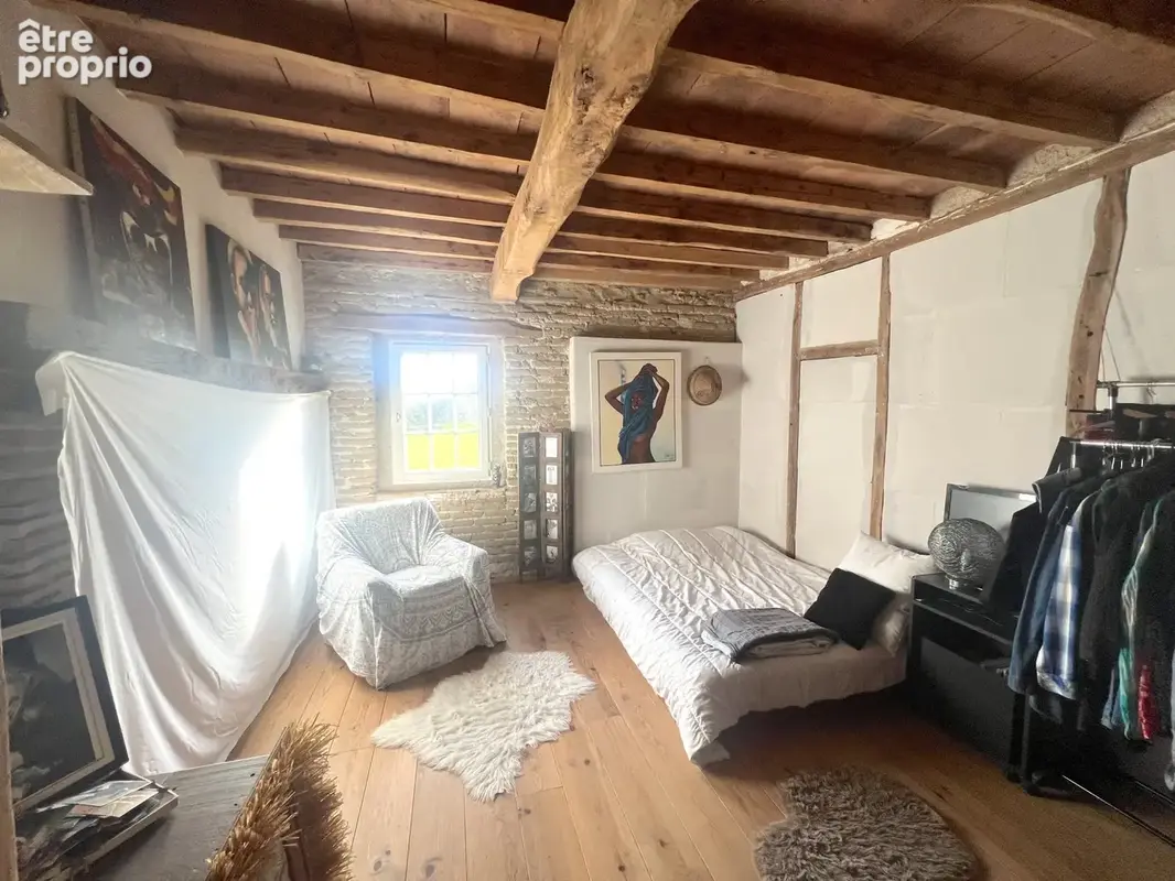 Maison T3 avec dépendance sur un terrain de 6000 m2 - photo 5