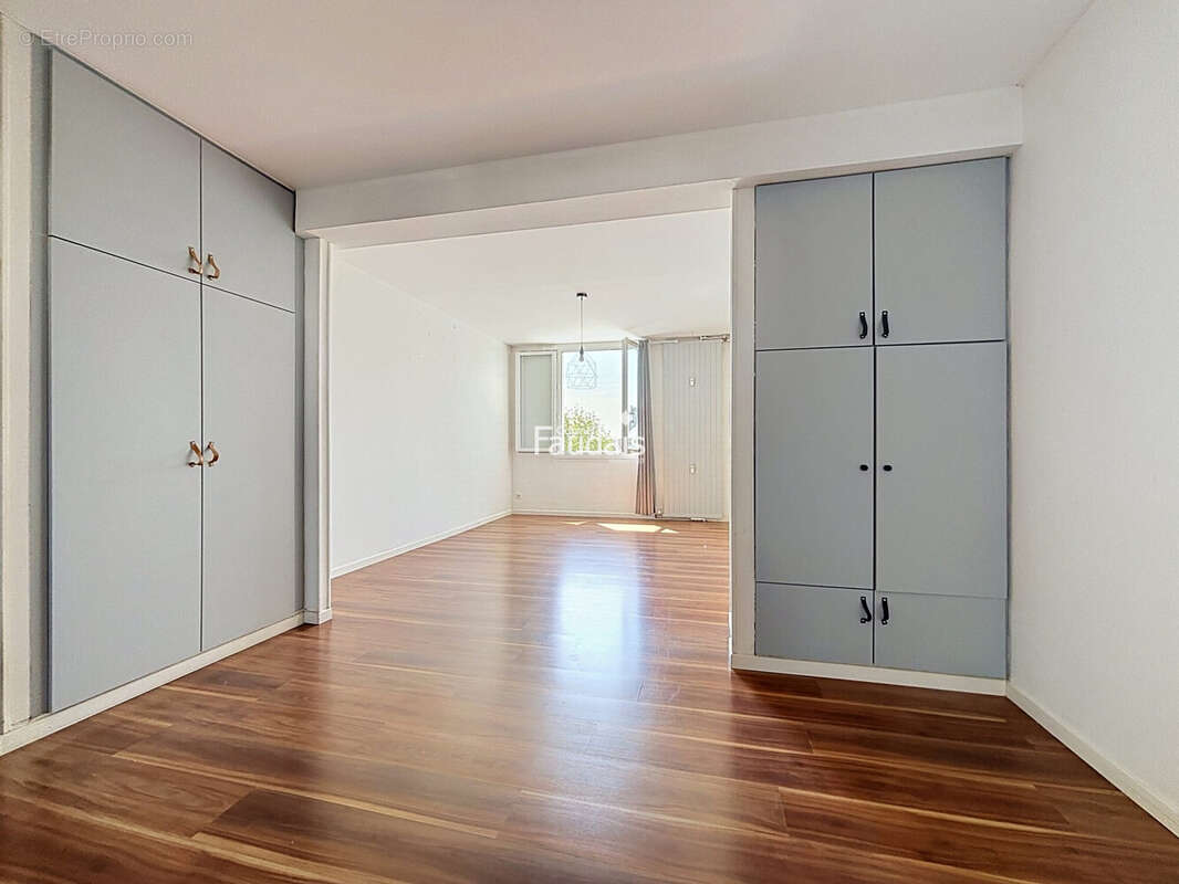 Appartement 65 m² à Saint-Lo  - photo 2
