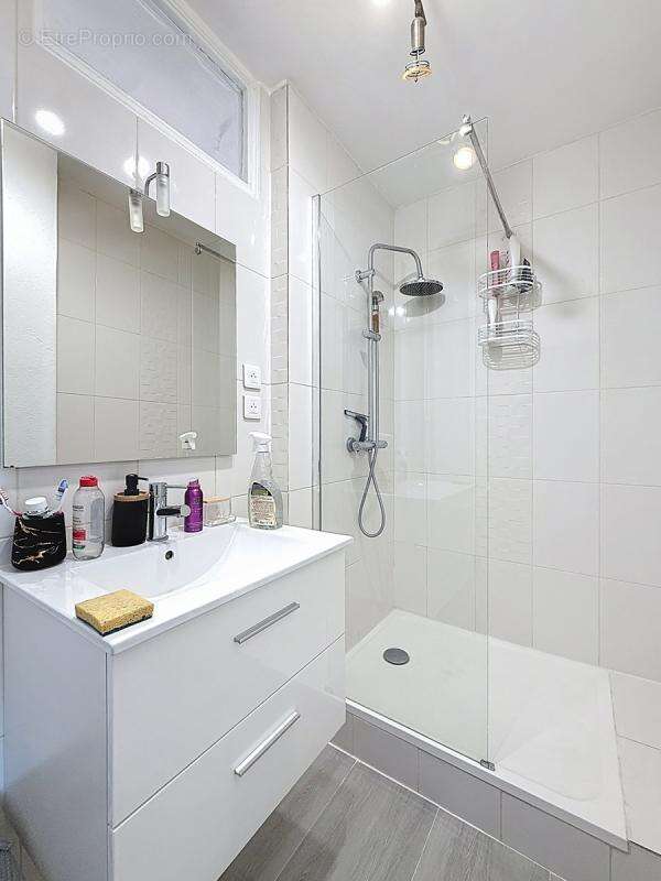 Appartement à LE PONTET