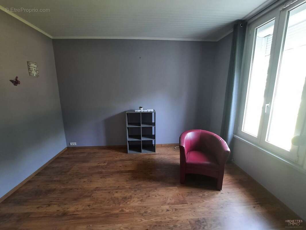 Maison à NOMEXY