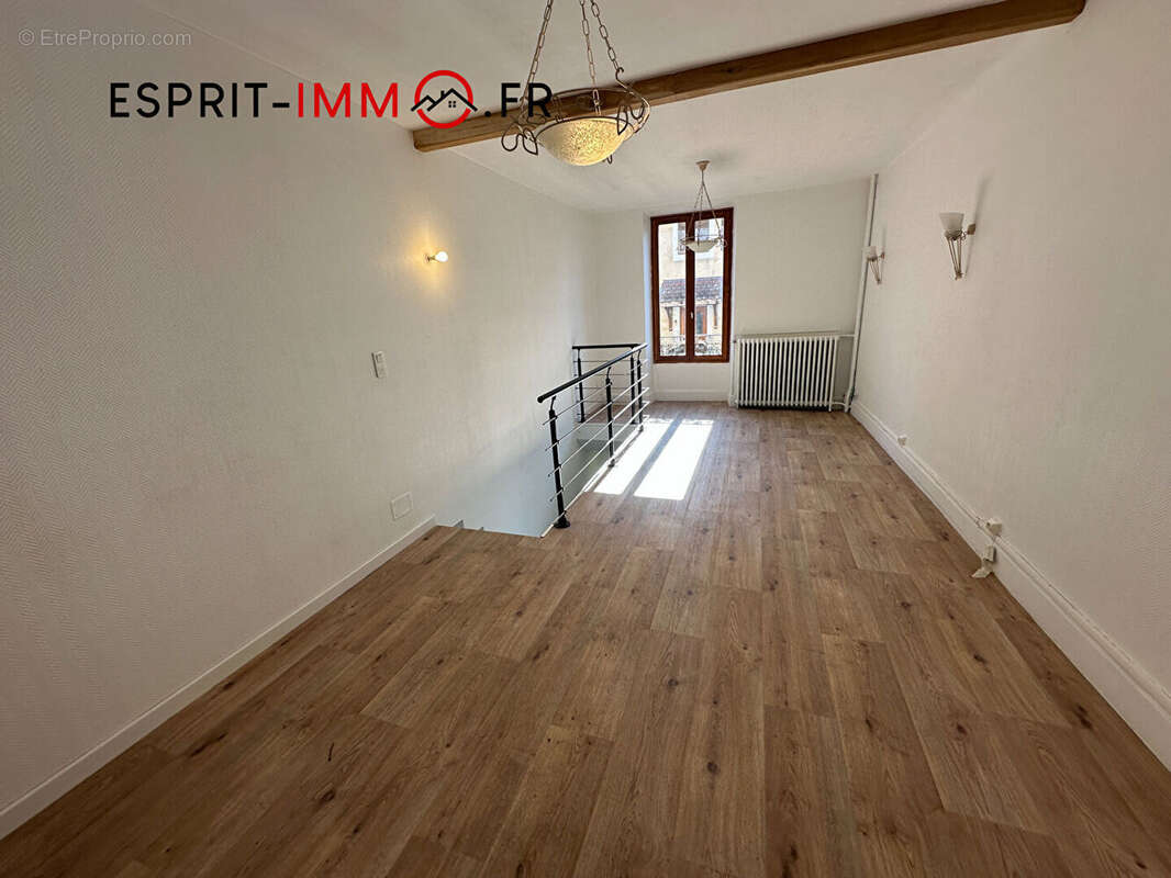 Appartement à SEYSSEL