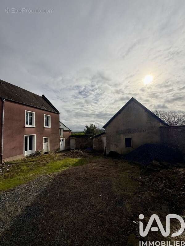 Photo 8 - Maison à LAIZE-LA-VILLE