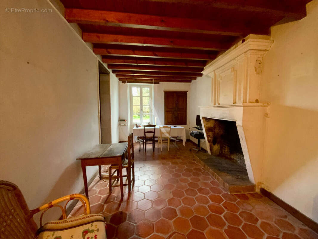 Maison à CRITEUIL-LA-MAGDELEINE