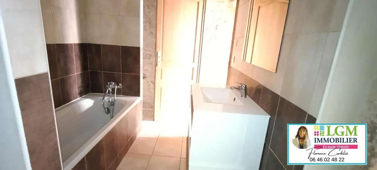 Appartement  2 pièces 53,22m² au premier étage d'une petite copropriété - photo 9