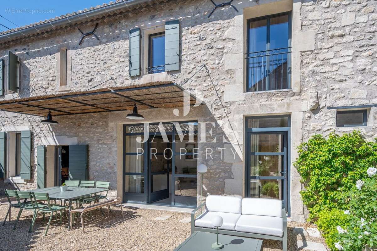 Maison à SAINT-REMY-DE-PROVENCE