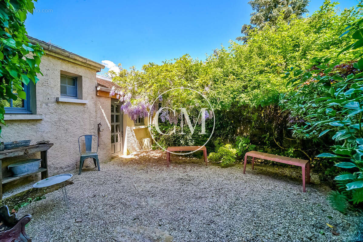 Maison à MONTFORT-L&#039;AMAURY