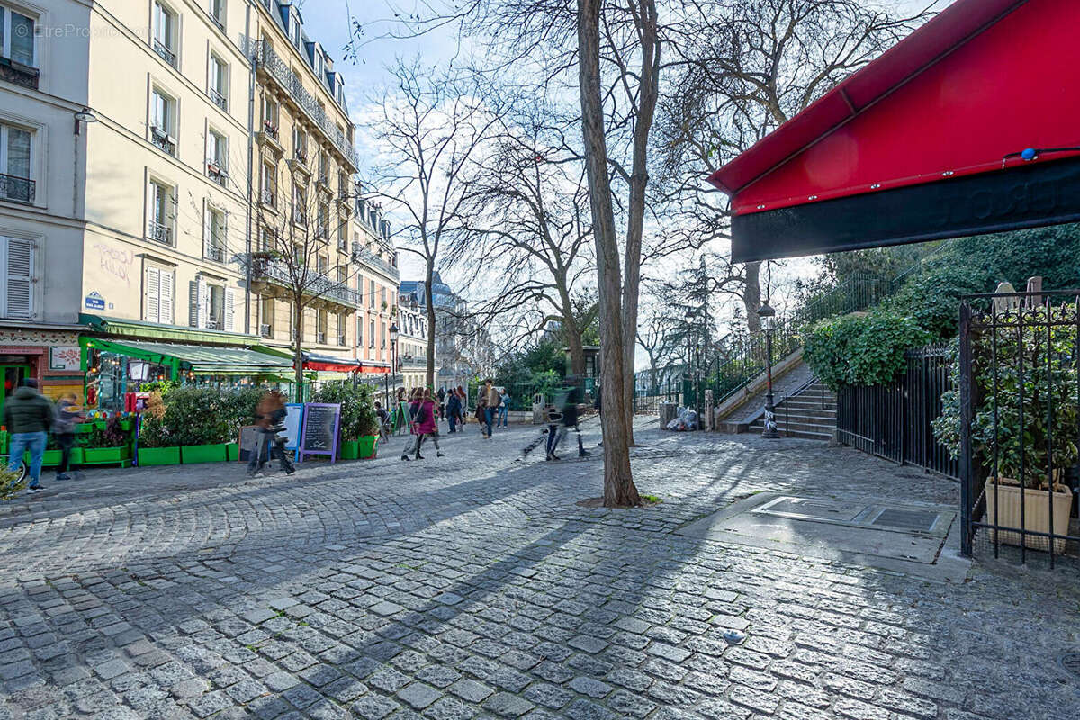 Appartement à PARIS-18E