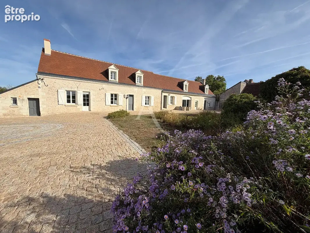 Photo Maison à Cigogne au prix de 766 500€