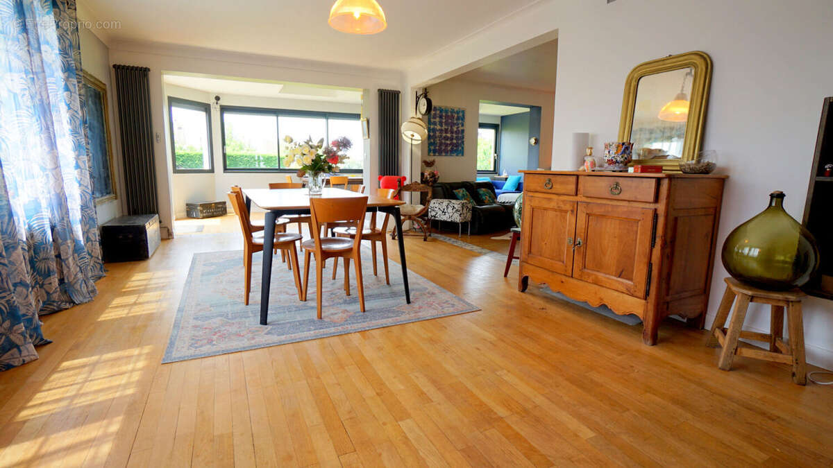 Maison à FLINS-SUR-SEINE