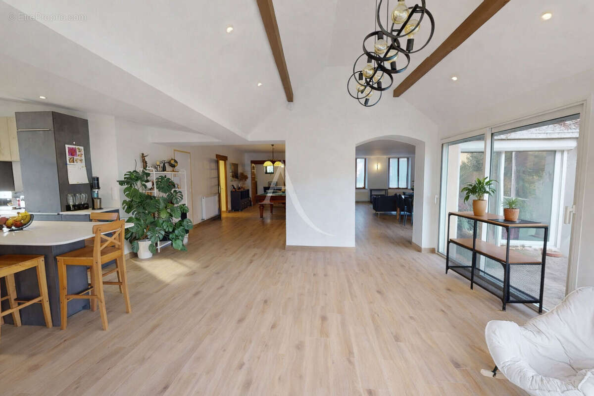 Maison à BAILLY-ROMAINVILLIERS