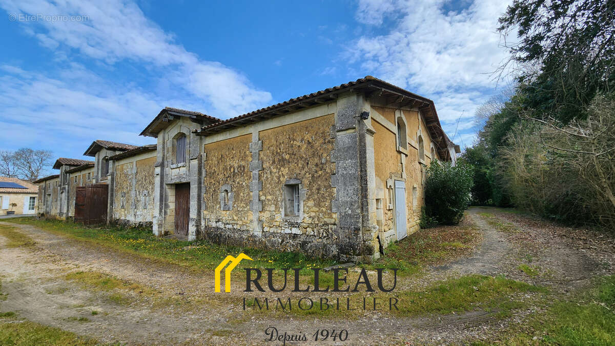 Maison à LUGON-ET-L'ILE-DU-CARNAY
