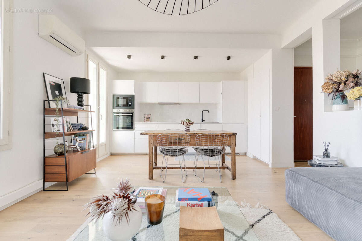 Appartement à MARSEILLE-6E