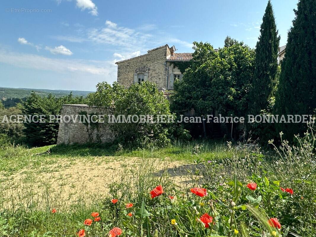 Maison à CHANTEMERLE-LES-GRIGNAN