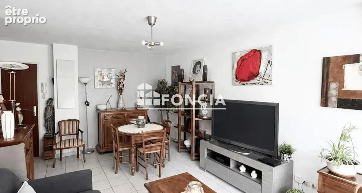  investissement locatif sécurisé a hyeresdans une residence privée avec piscine parking privé - photo 3